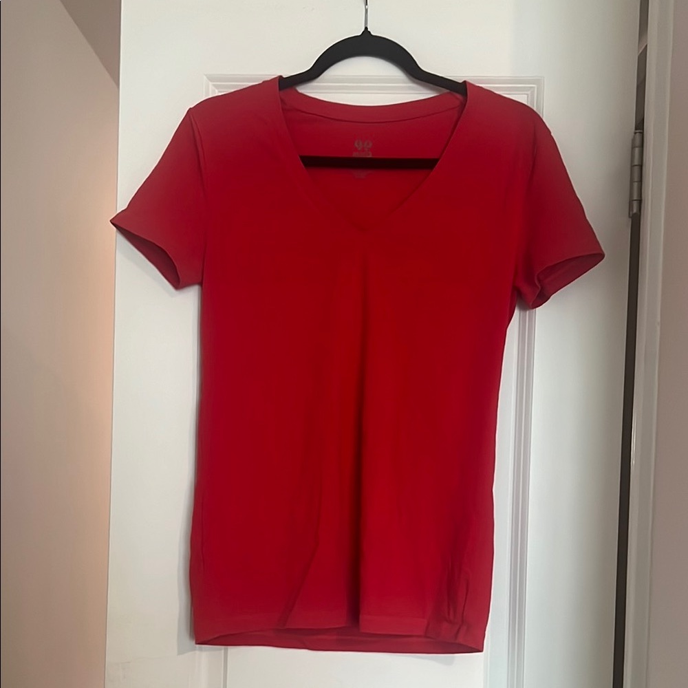 Mango Red V Neck Tee Minimalist Clean Girl Capsule Elevated Basic M